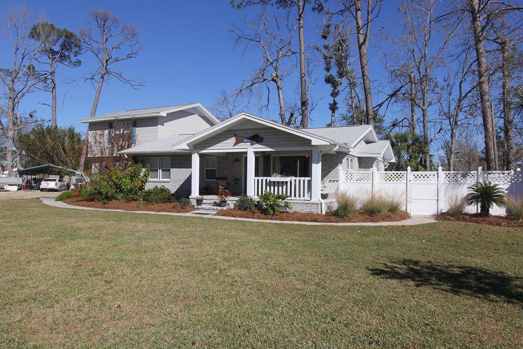 1321 Mcclelland Ave - Photo 1