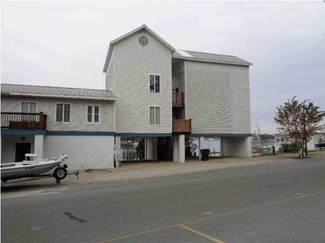 416 Marine St - Photo 1