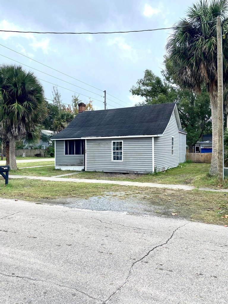 230 7TH ST - Photo 1