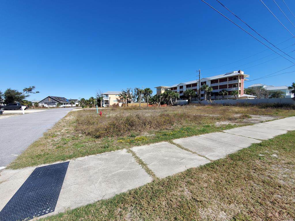 3404 Hwy 98 W - Photo 1