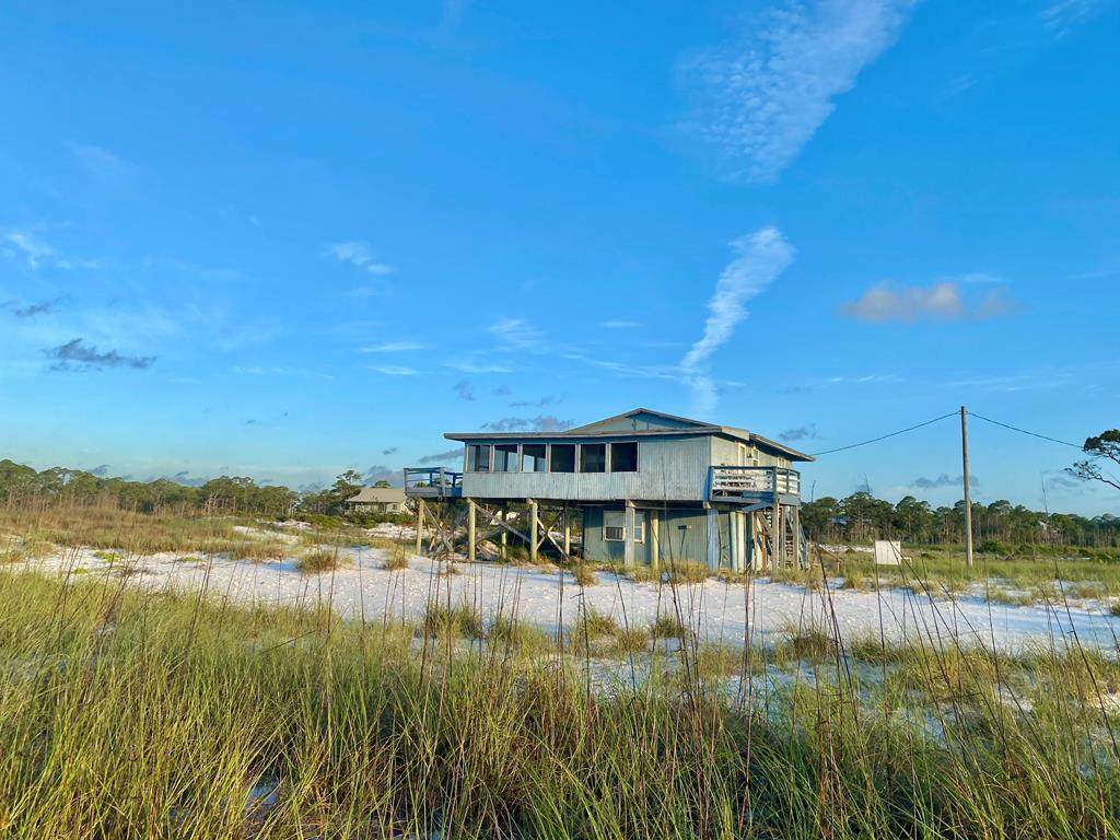 351 Gulf Shore Dr - Photo 1