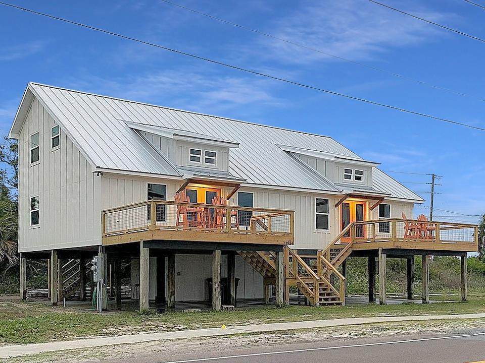8926/34 Hwy 98 - Photo 1