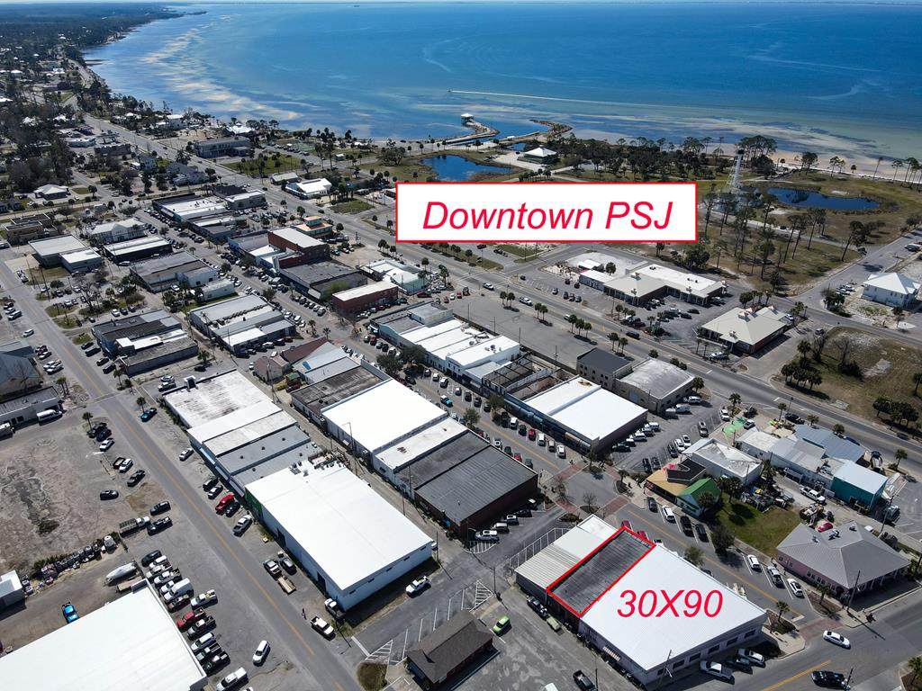 107 Reid Ave - Photo 1