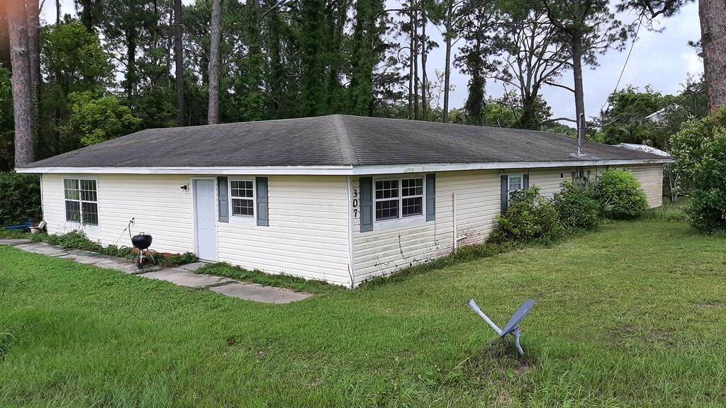 307 Se Ave B - Photo 1