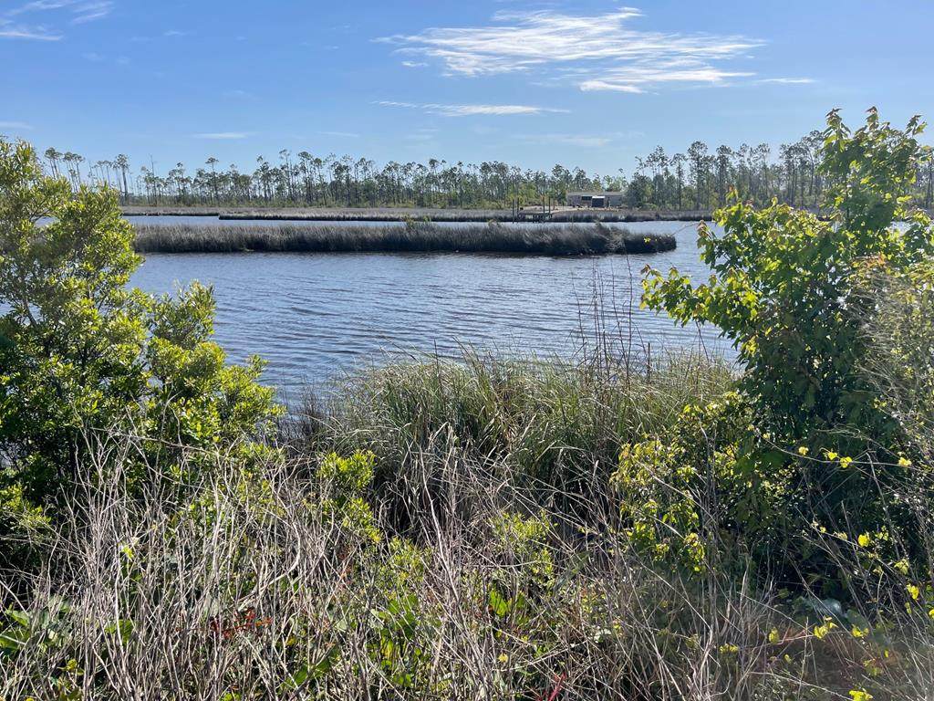 670 N Canal Dr - Photo 1