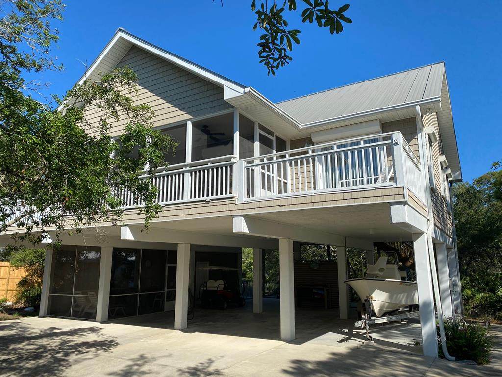 957 W Pine Ave - Photo 1