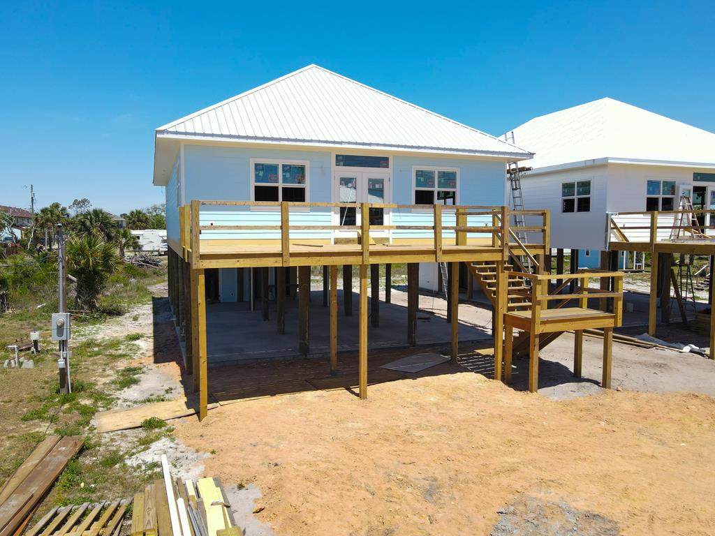 121 Balboa St - Photo 1