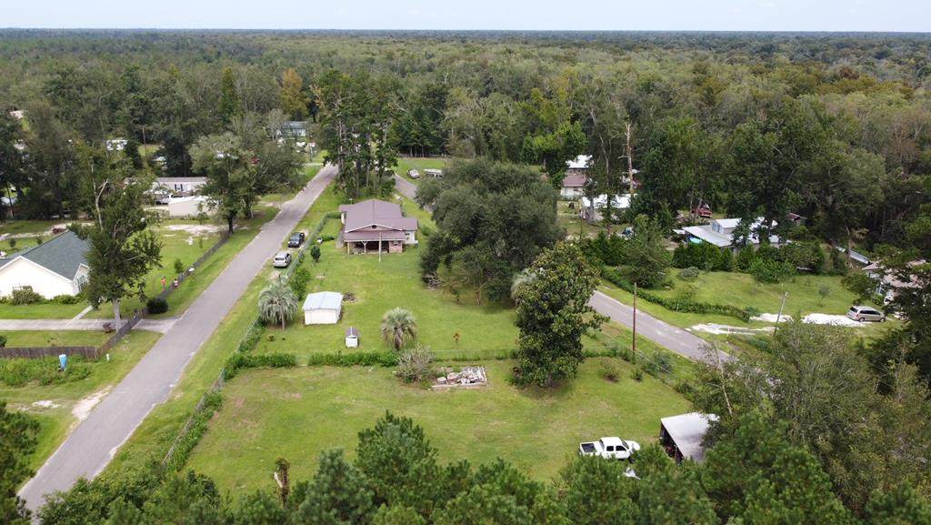 250 Oak Ave - Photo 1