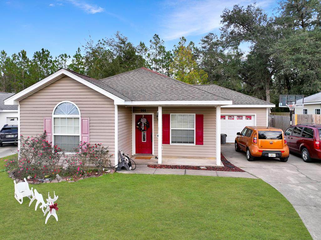 144 Mary Dr - Photo 1