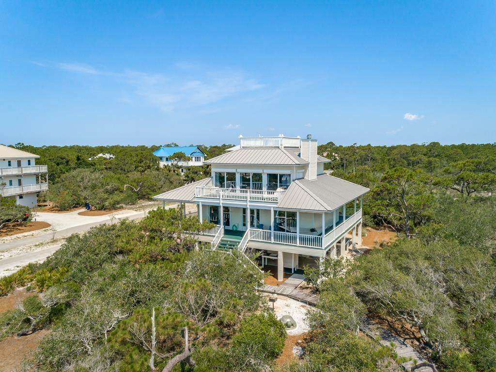 2000 Tarpon Ln - Photo 1