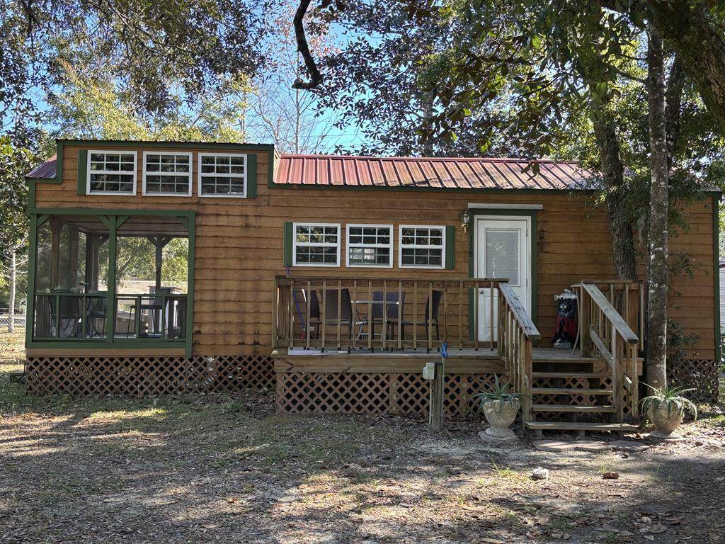 318 S Deer Ave - Photo 1