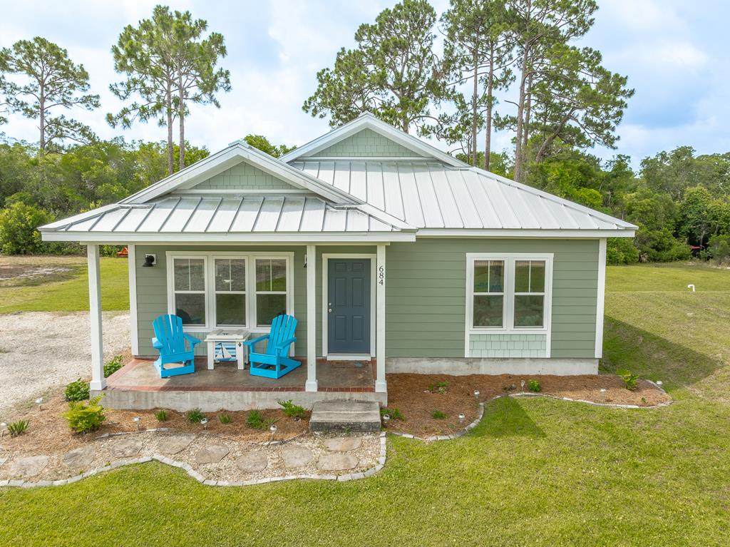 684 Longwood Ct - Photo 1