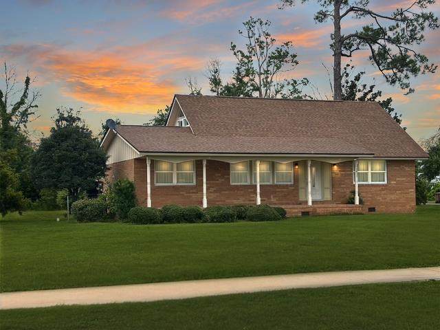 1411 Monument Ave - Photo 1