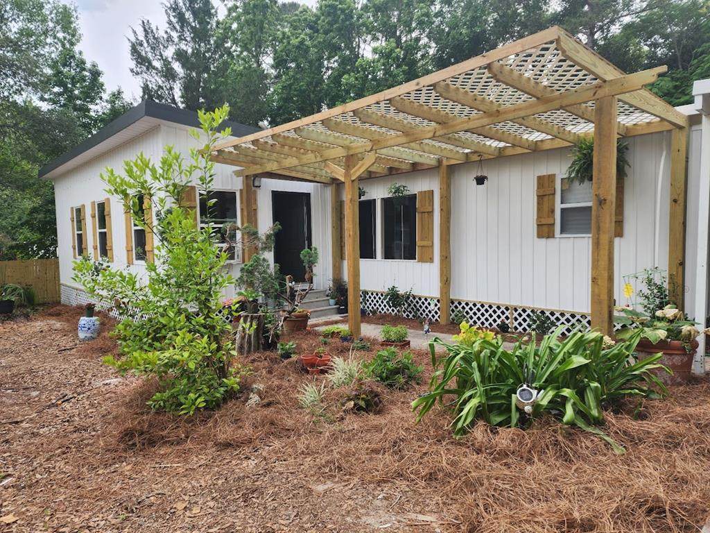 603 W 5th St - Photo 1