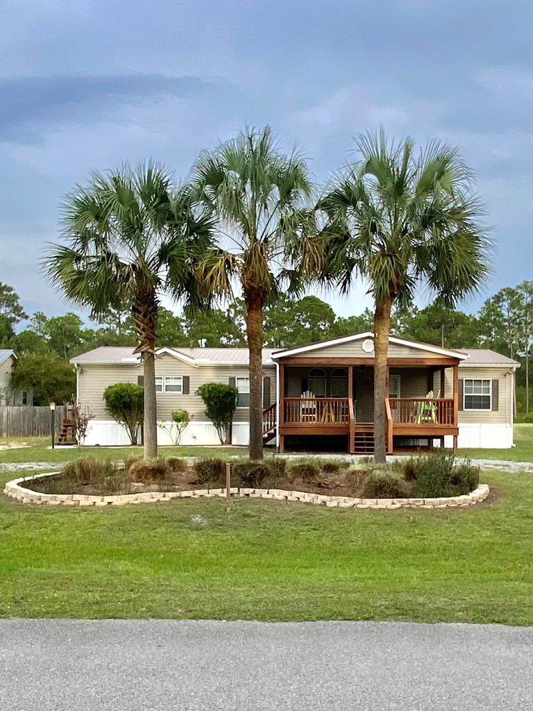 182 Palm Breeze Way - Photo 1