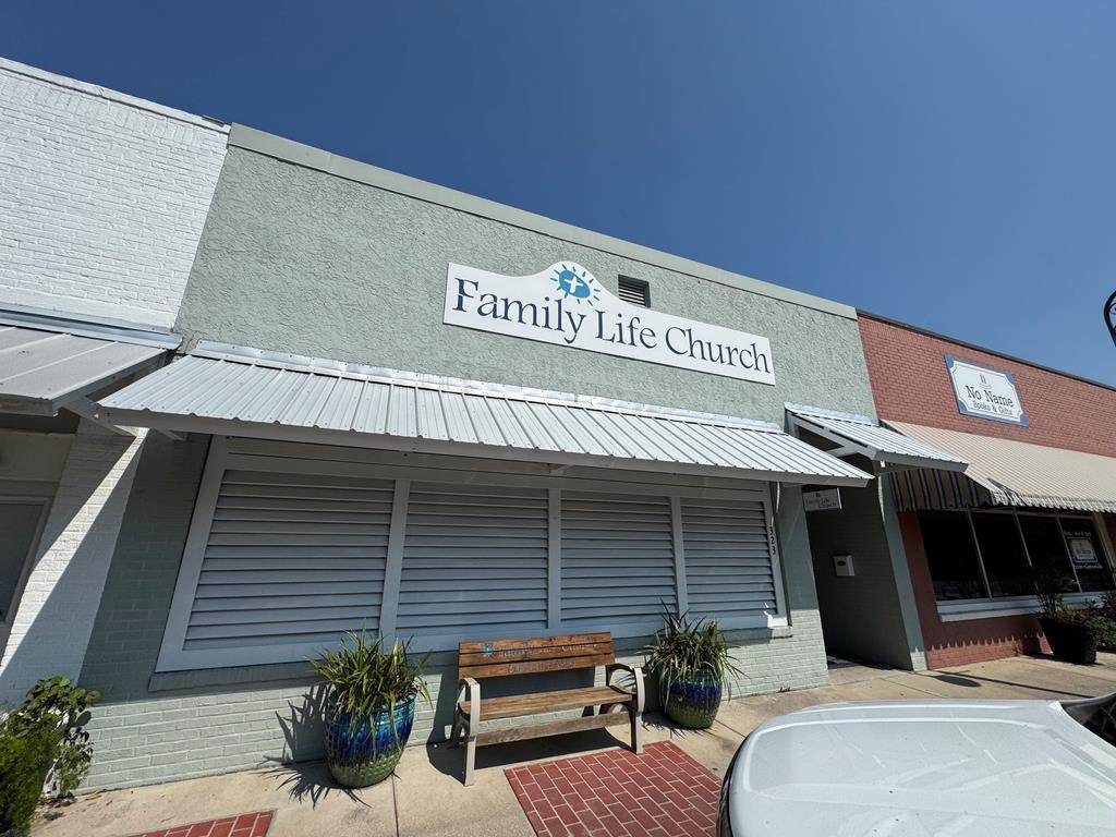 323 Reid Ave - Photo 1