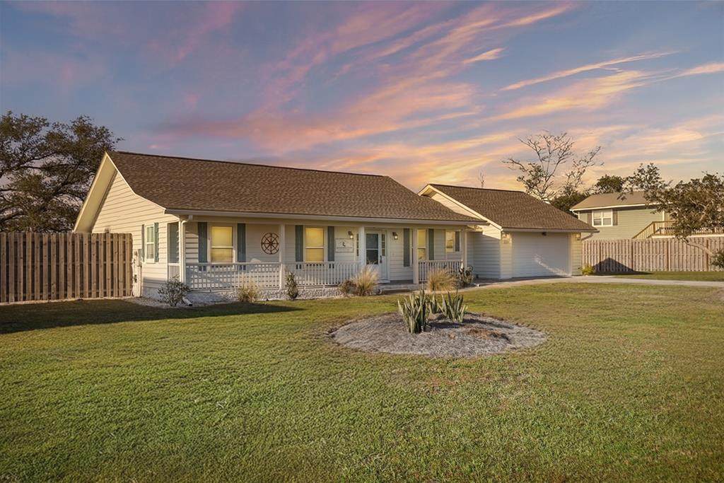 229 Balboa St - Photo 1