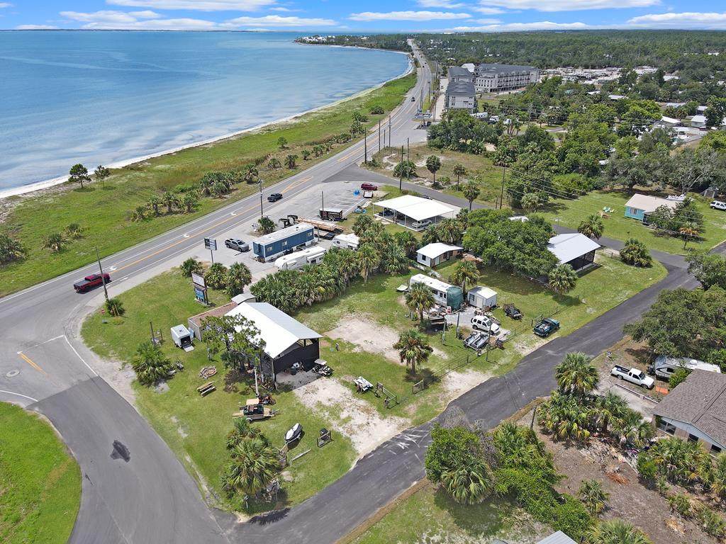 1905 Parker Ave - Photo 1