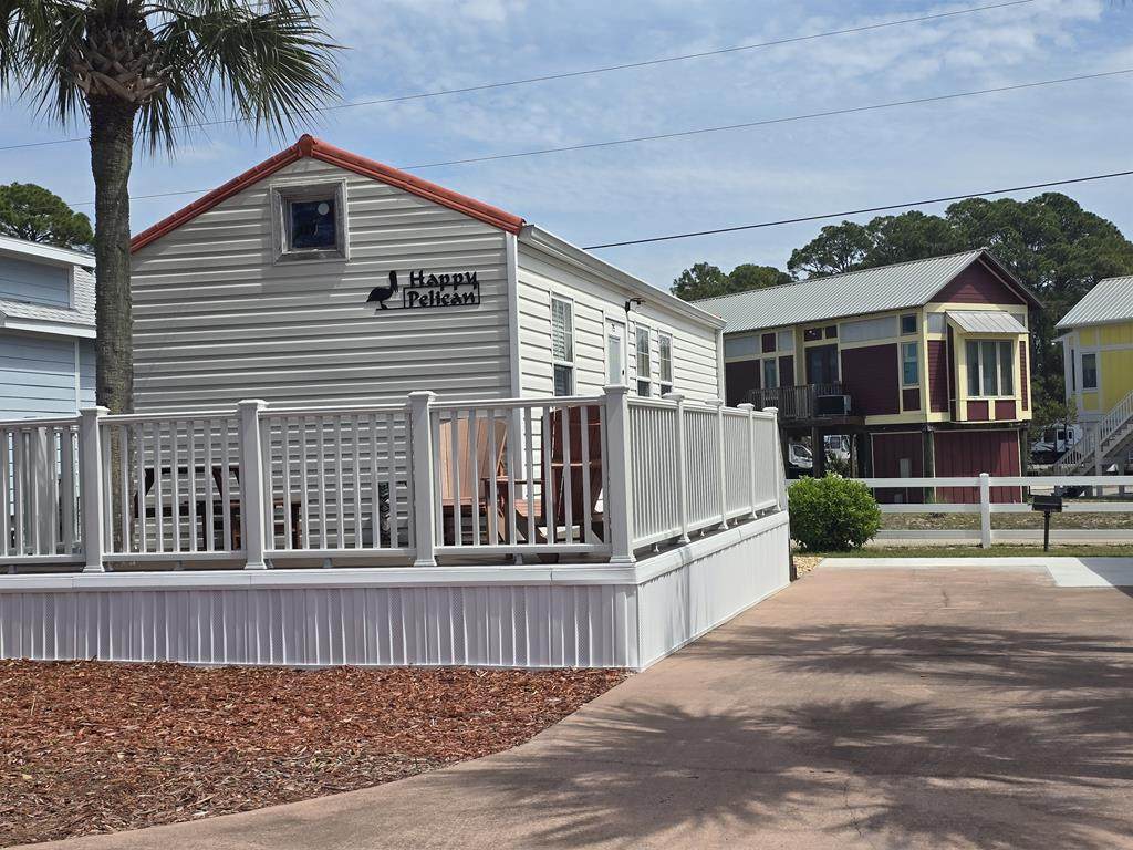 1843 Hwy 98 W - Photo 1