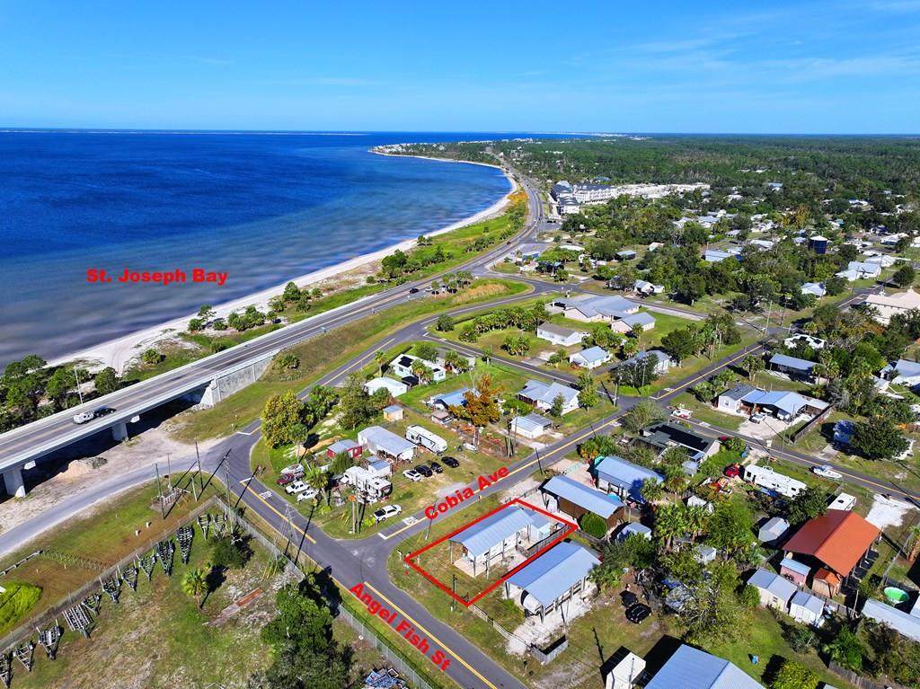 215 Angel Fish St - Photo 1