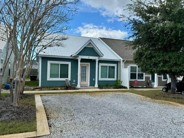 1004 15th St - Photo 1