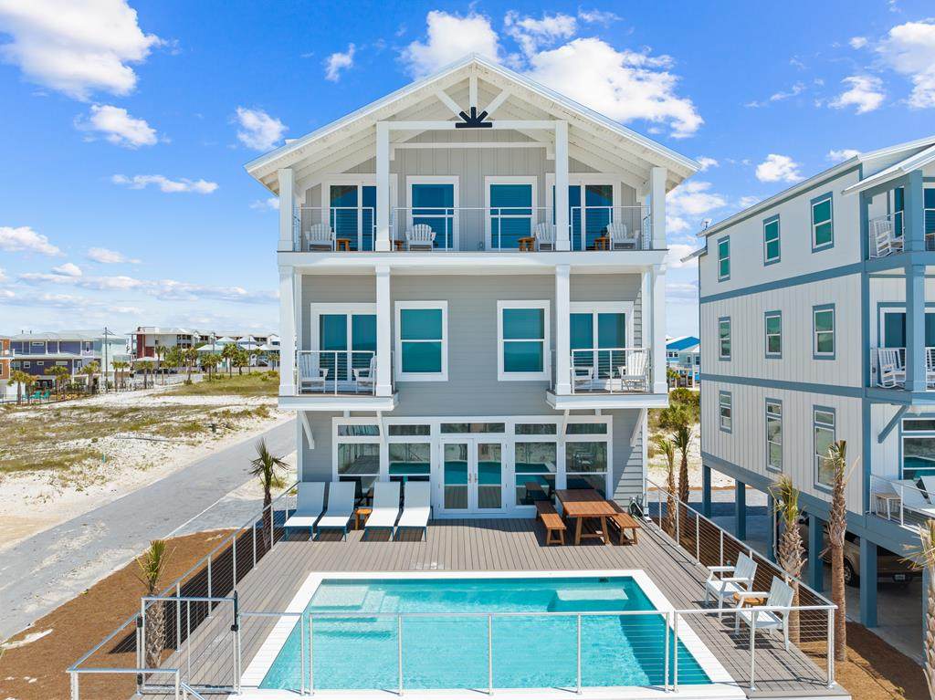 113 33rd St - Photo 1