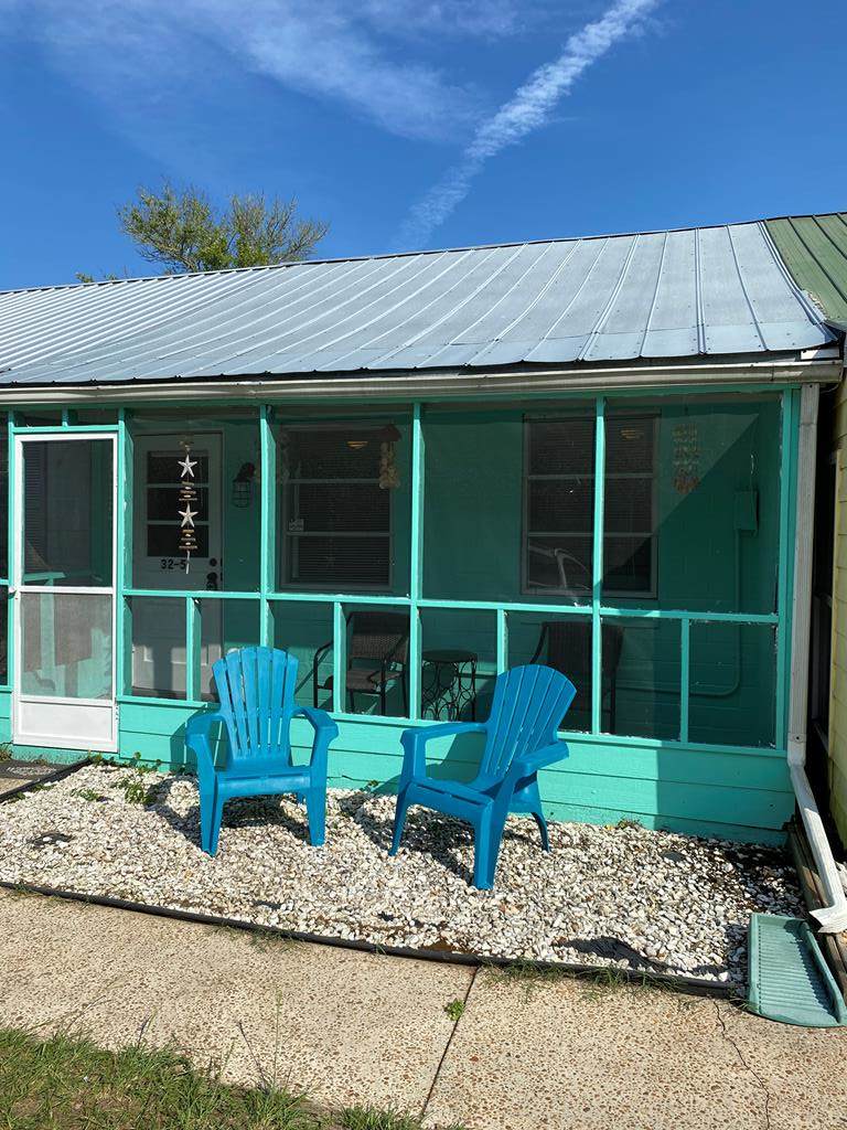 32-5 Warren Ave - Photo 1