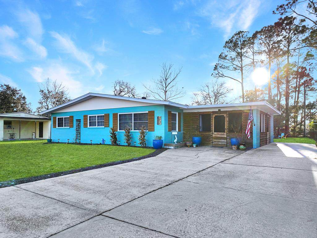 1802 Garrison Ave - Photo 1