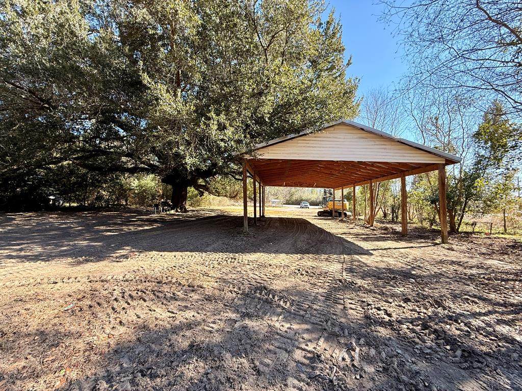 5473 Hwy 71 N - Photo 1