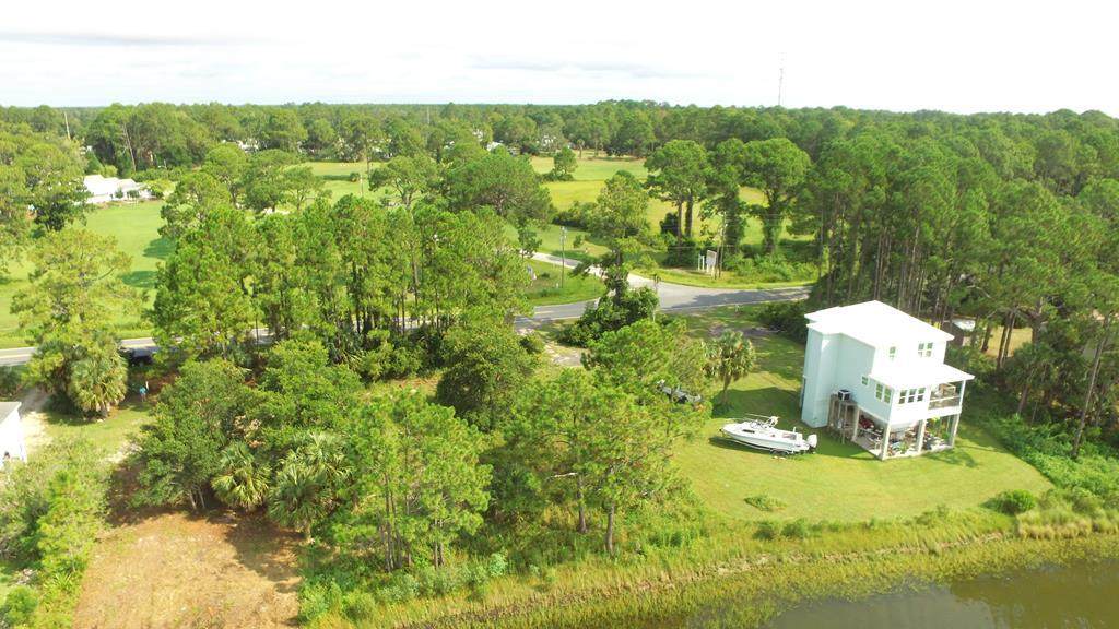2412 Hwy 98 E - Photo 1