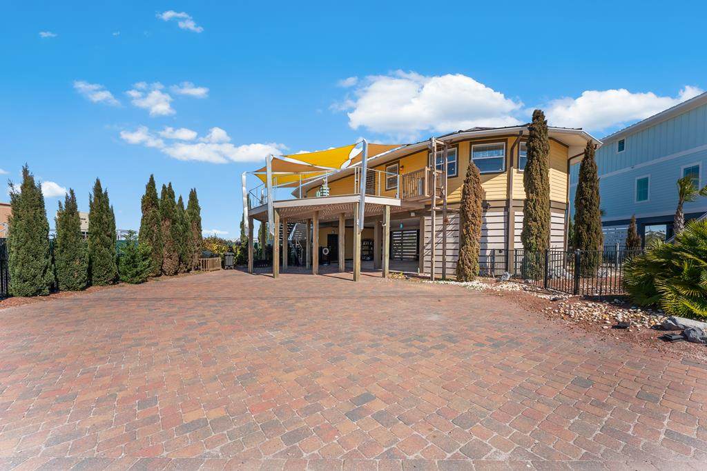 118 Canal Pkwy - Photo 1