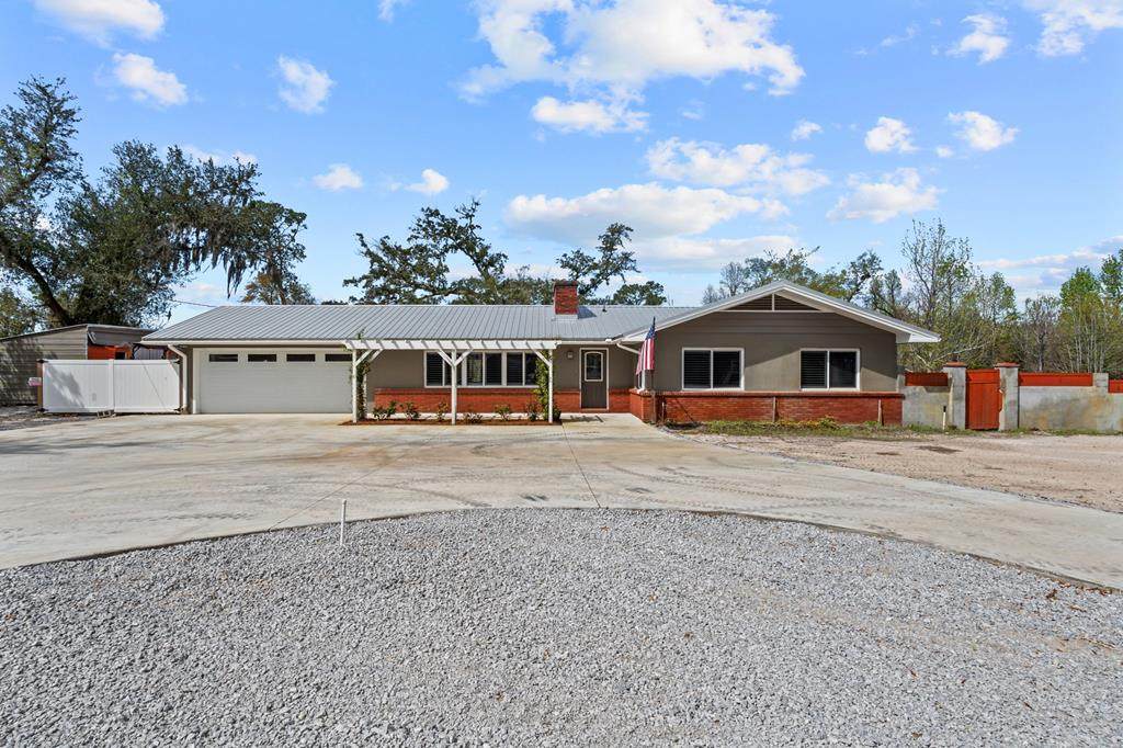 1006 High St - Photo 1