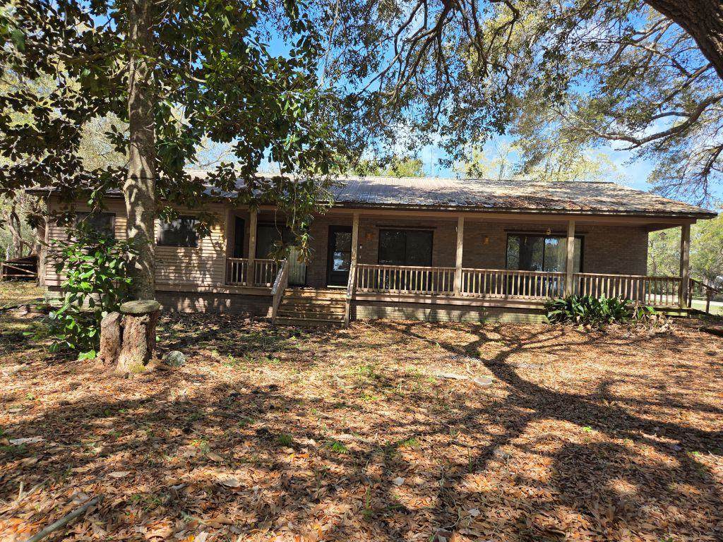 112 Hinton St - Photo 1