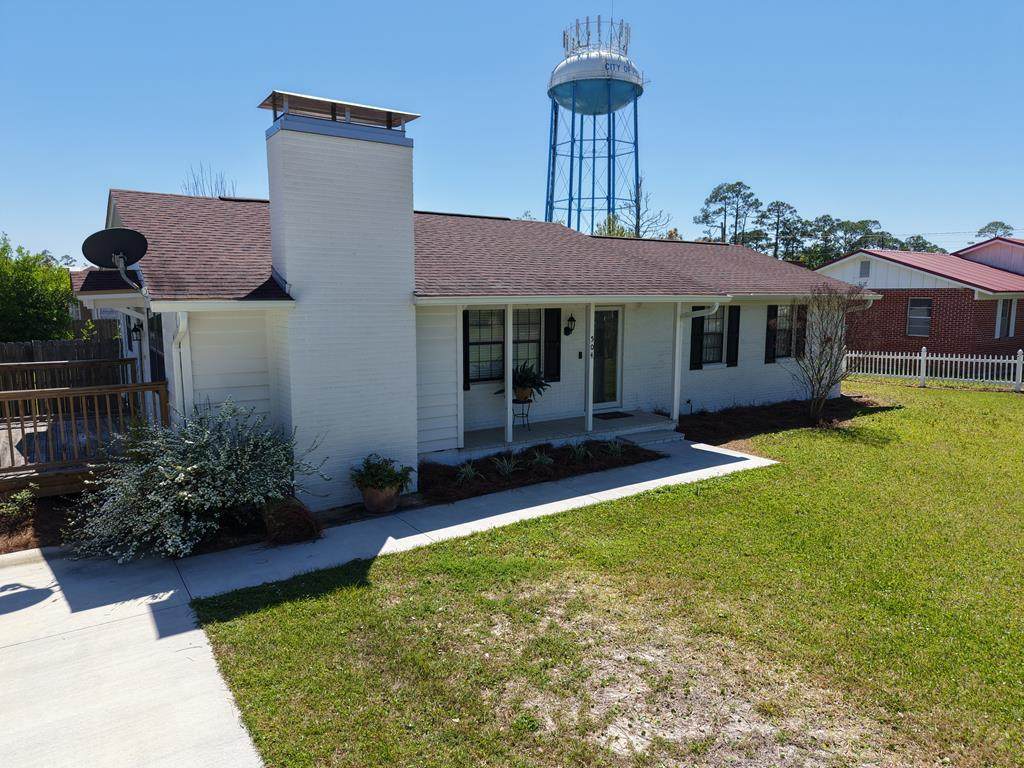 504 10th St - Photo 1