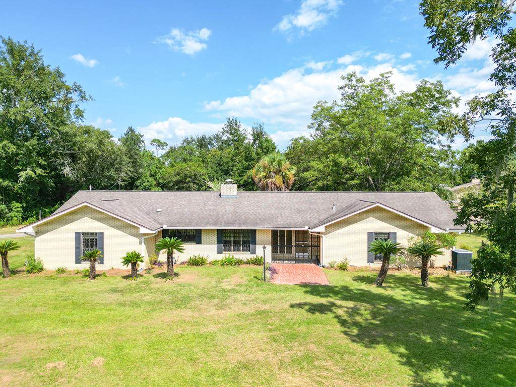 673 W River Rd - Photo 1
