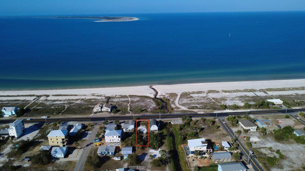 6620 Hwy 98 W - Photo 1