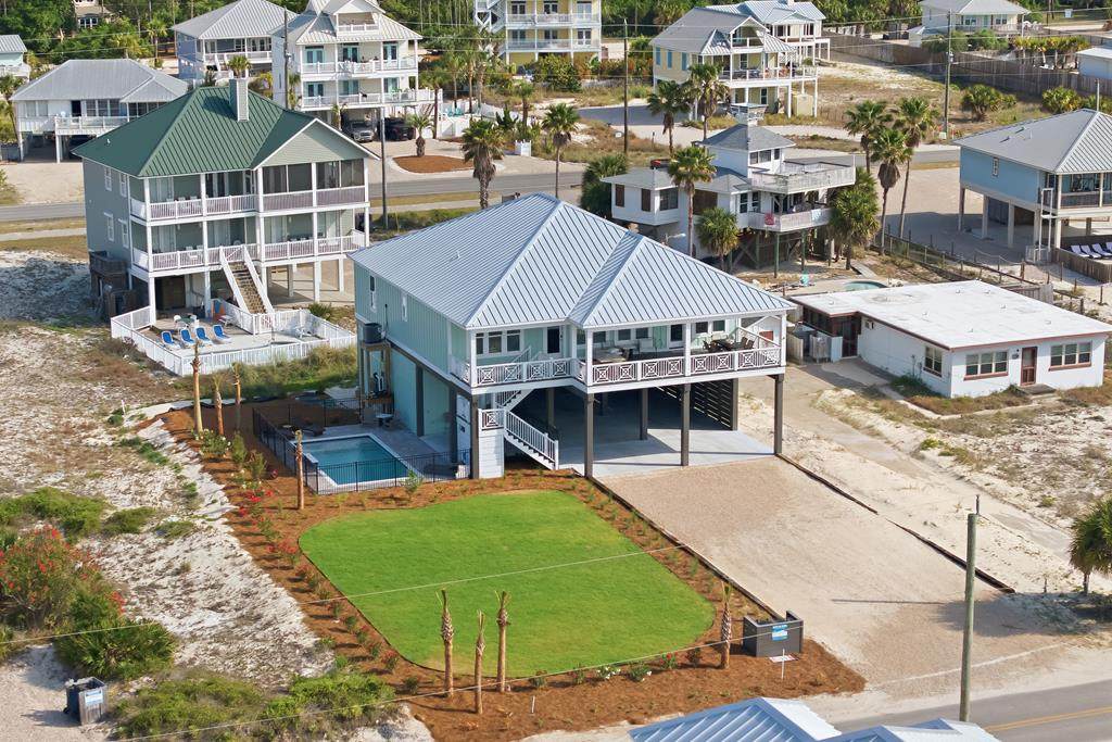 725 E Gorrie Dr - Photo 1