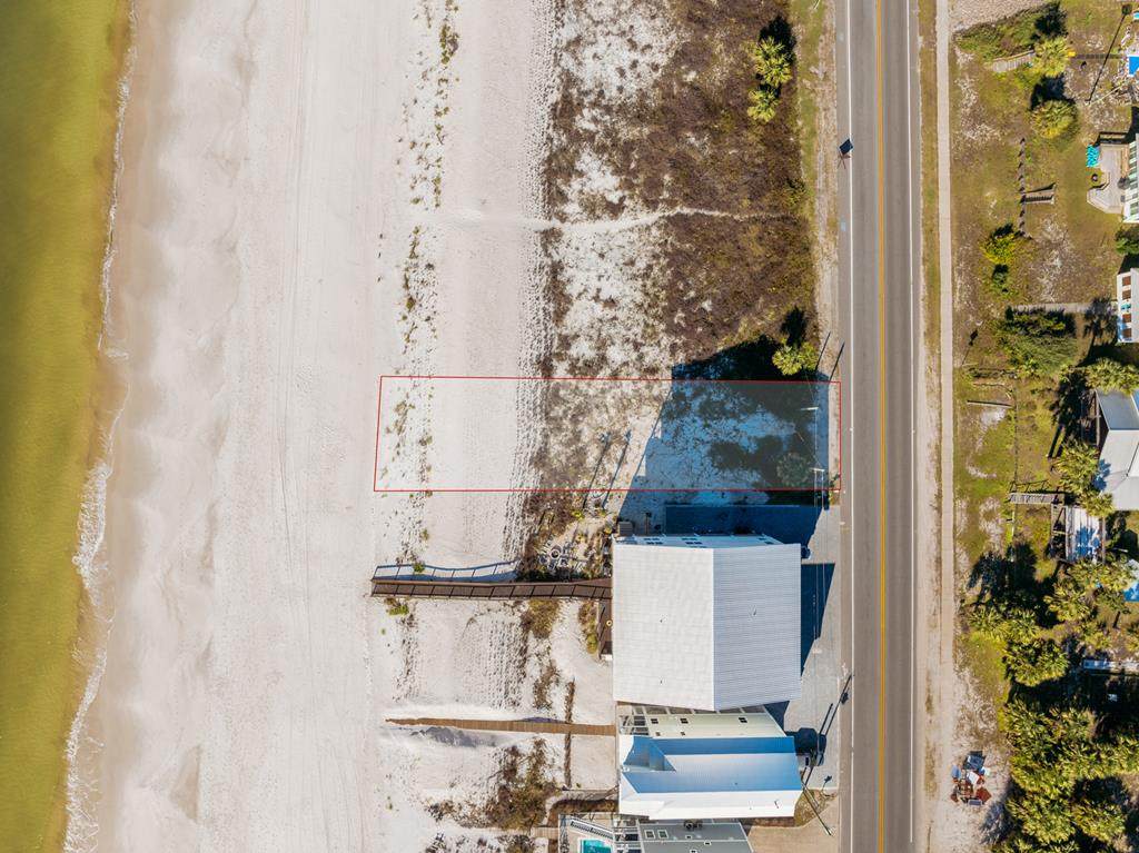 9329 Hwy 98 W - Photo 1