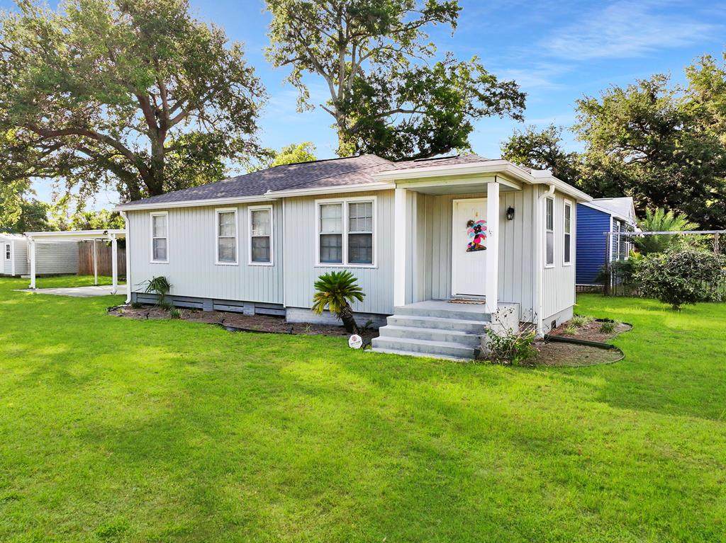 1214 Long Ave - Photo 1