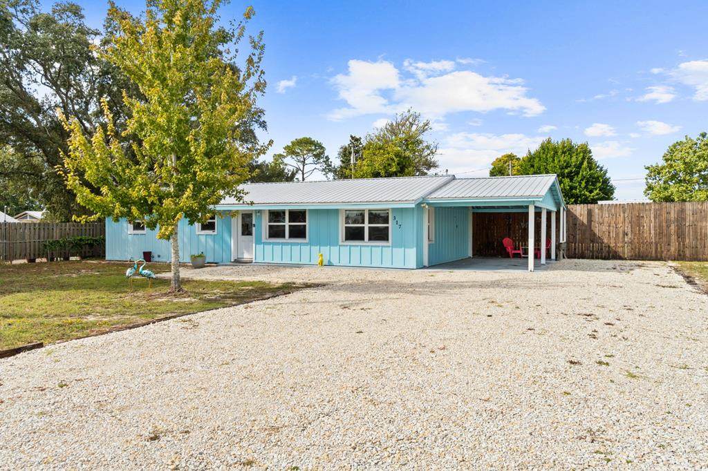 317 Canal St - Photo 1