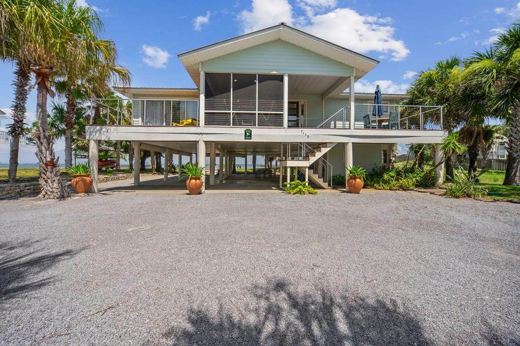 7110 Leeward St - Photo 1