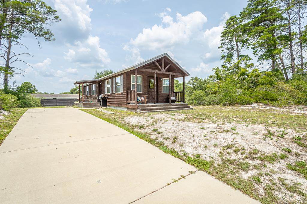 407 Se 9th St - Photo 1