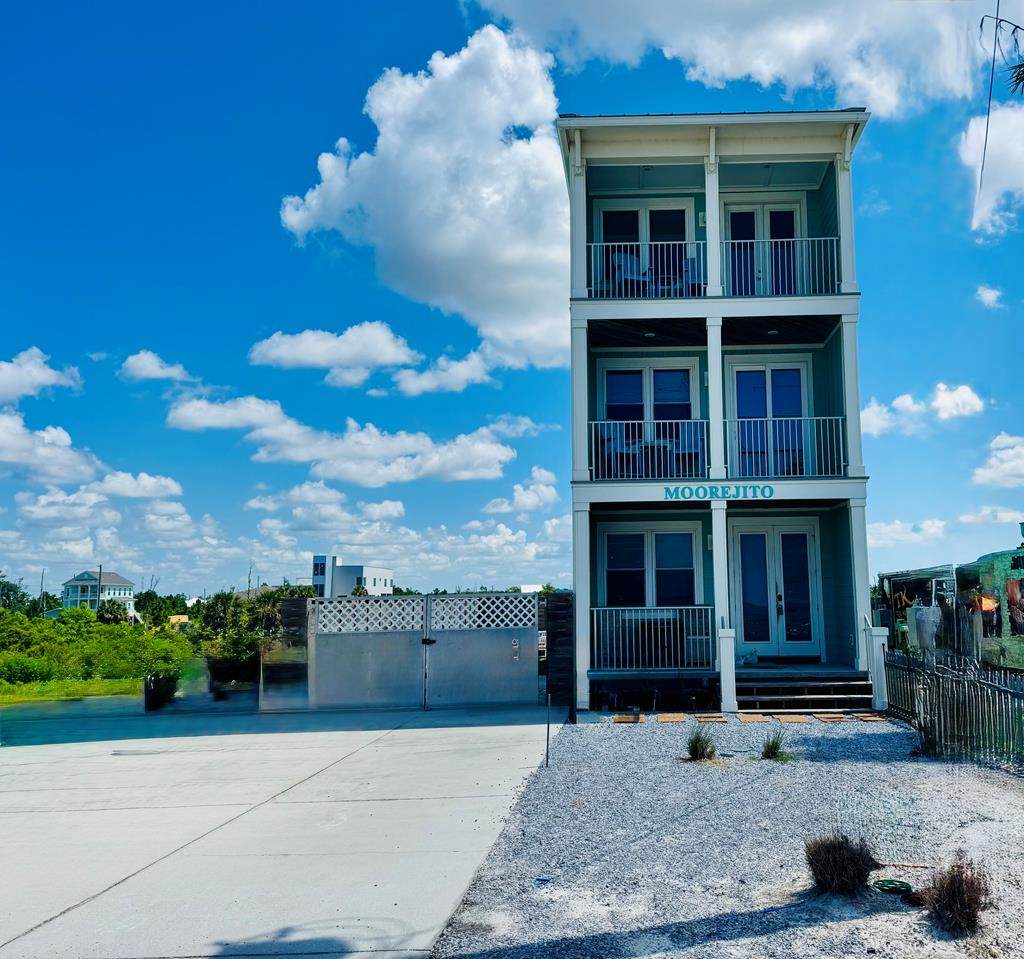 1002 Highway 98 - Photo 1