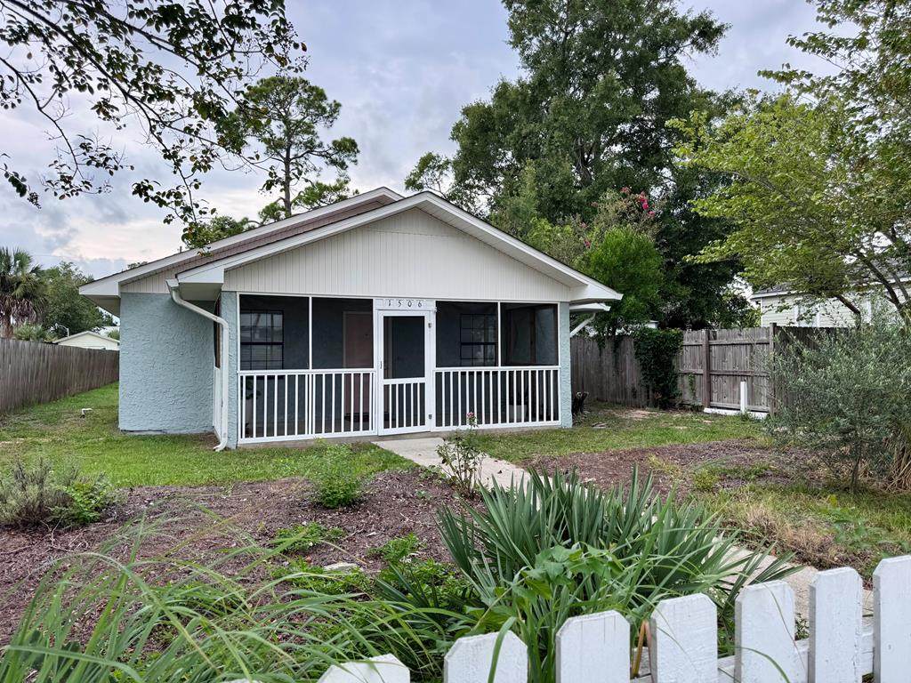 1506 Long Ave - Photo 1