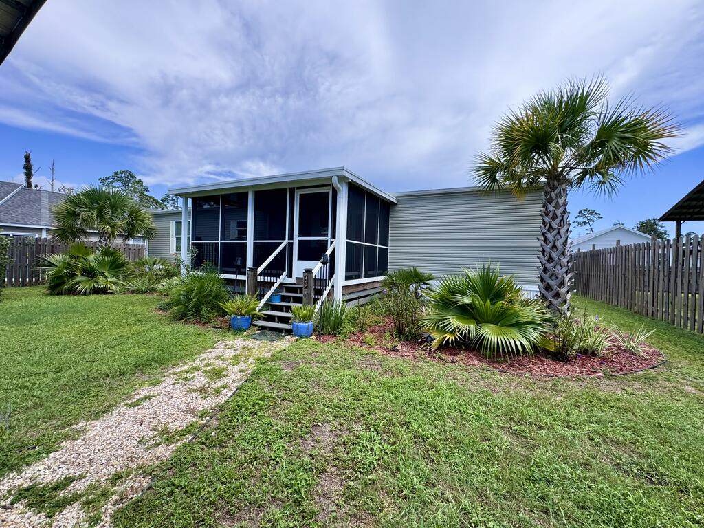 466 Santa Anna St - Photo 1