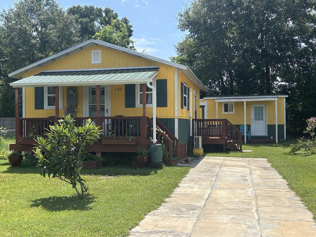 132 Ernie Dr - Photo 1