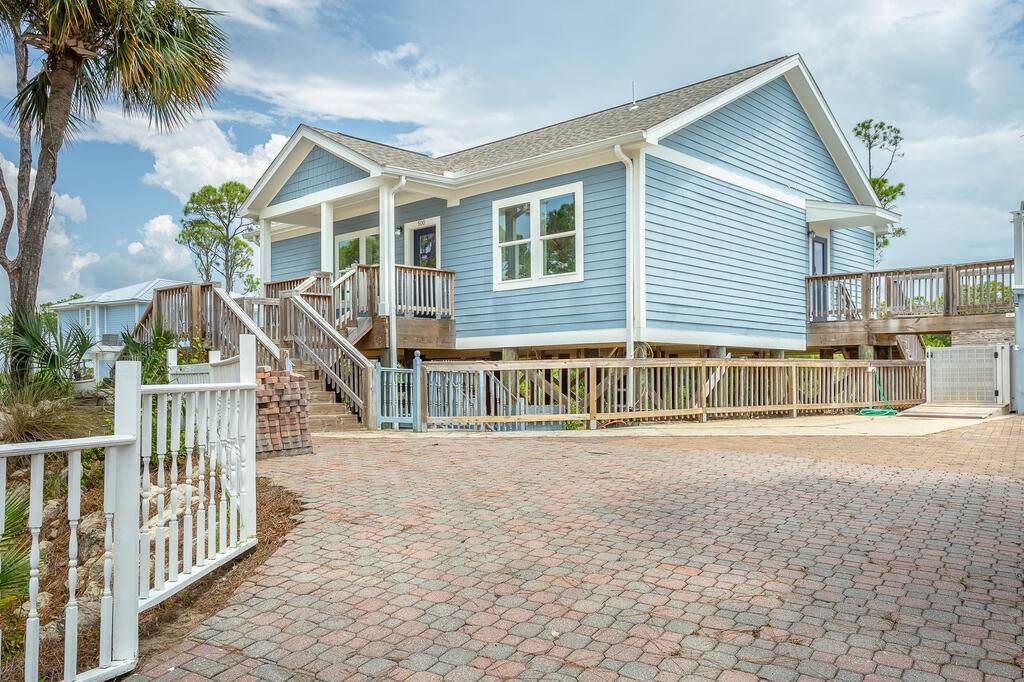 500 Sawyer St - Photo 1
