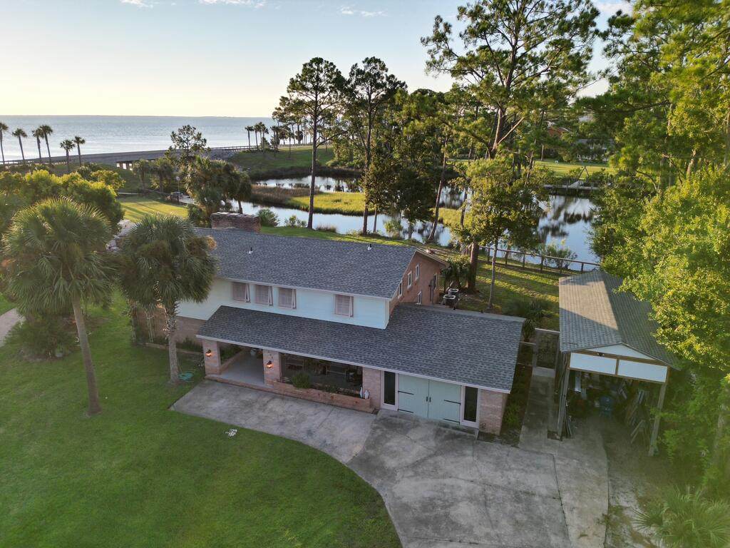 109 Sunset Cir - Photo 1