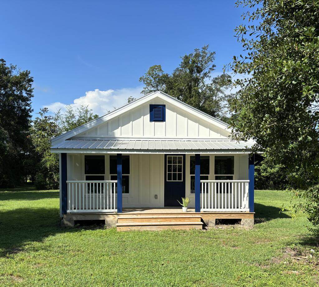 1607 Hwy 71 S - Photo 1