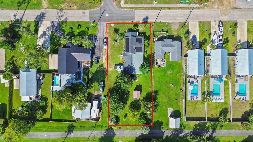 513 Woodward Ave - Photo 1